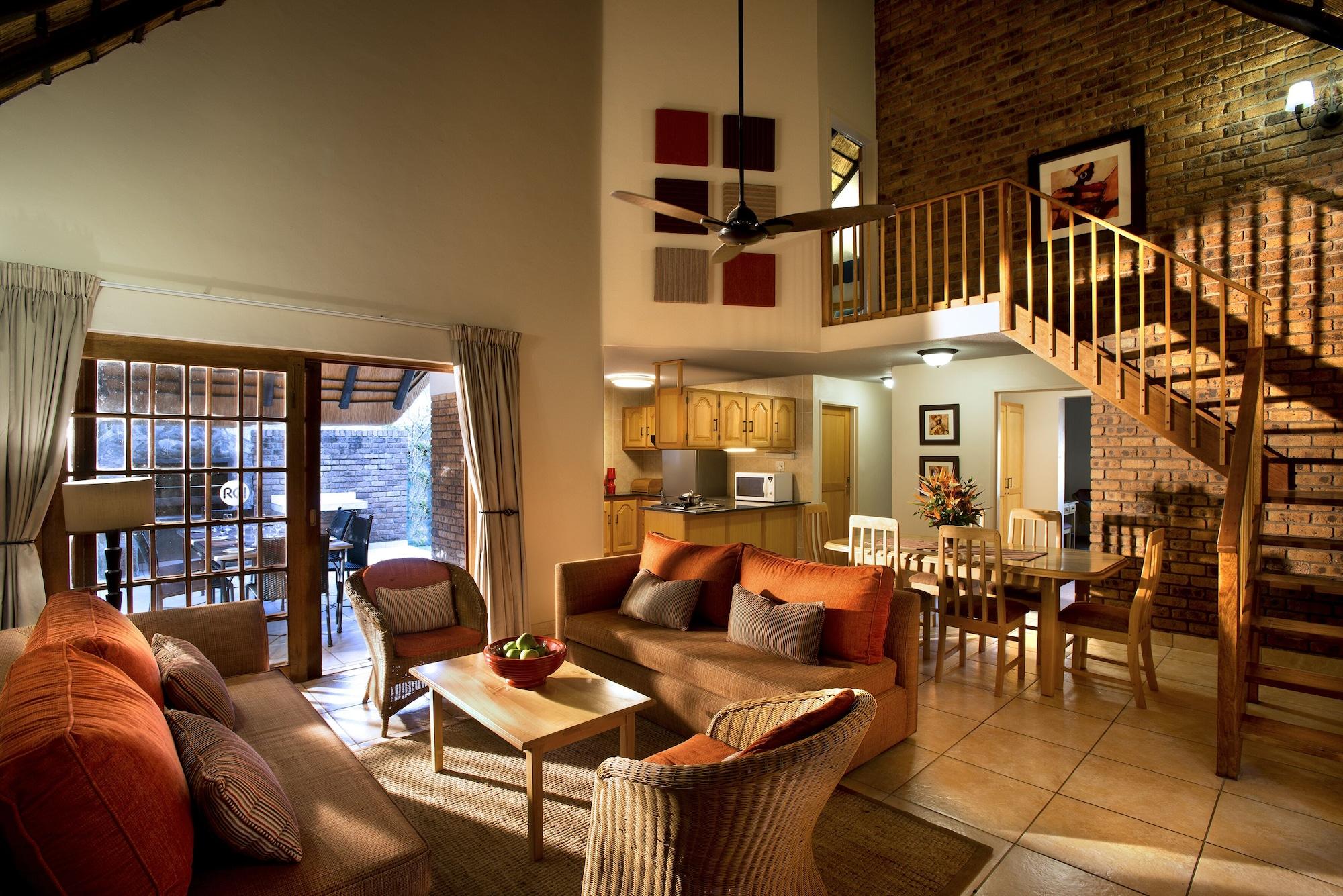 Kruger Park Lodge Хейзивью Экстерьер фото